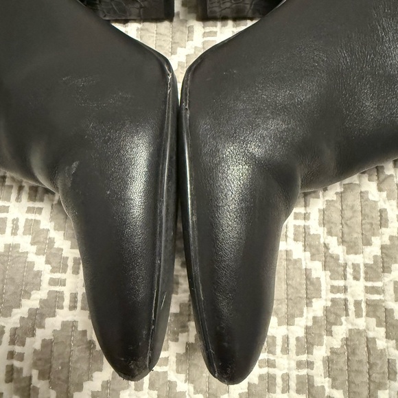 Steve Madden Sleek Black Ankle Booties - Picture 6 of 7